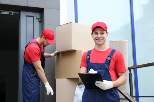 Removal van service in Croydon for local house and flat moves